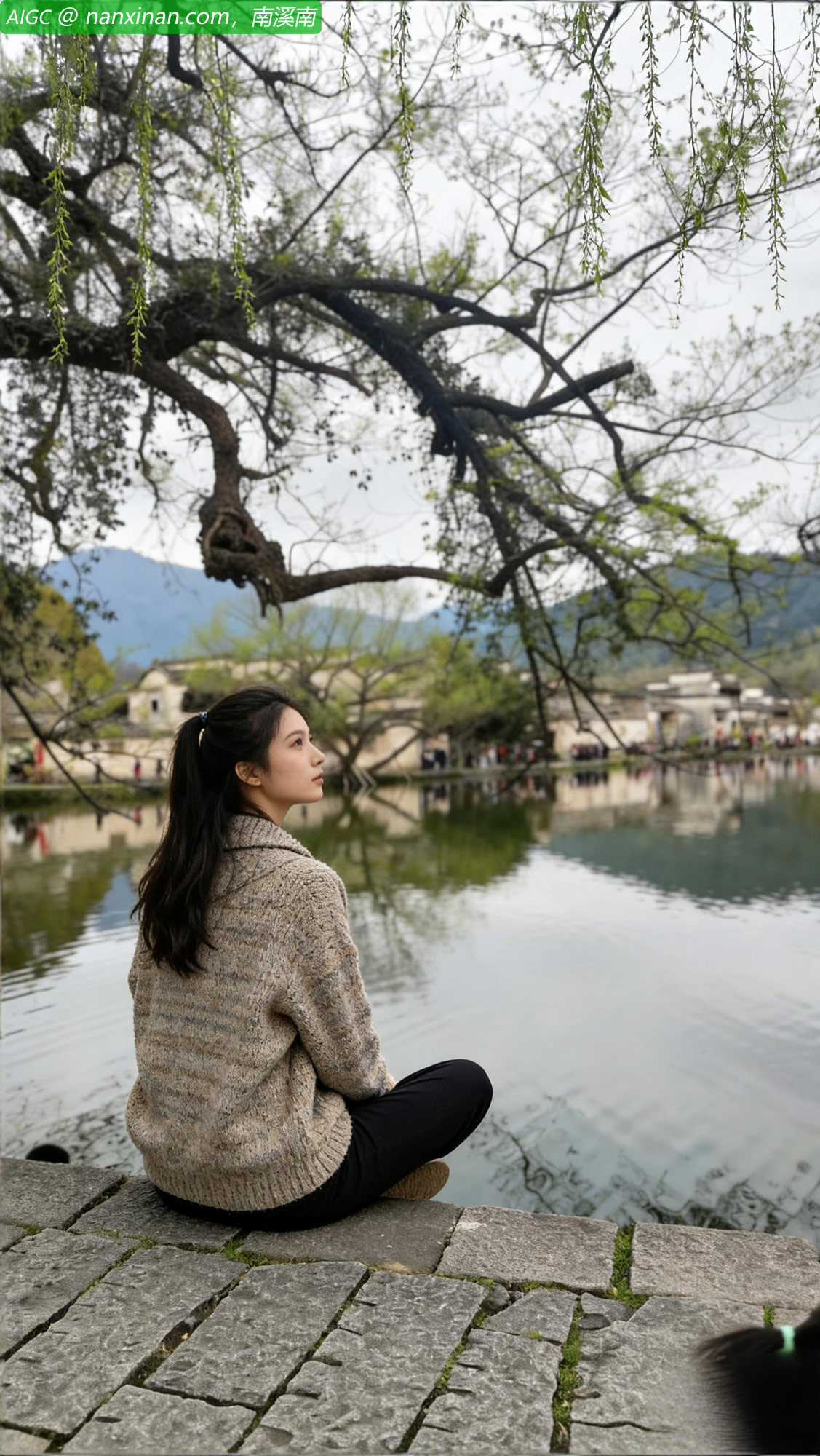 安徽省黄山市黟县宏村景区春意盎然，景色如画